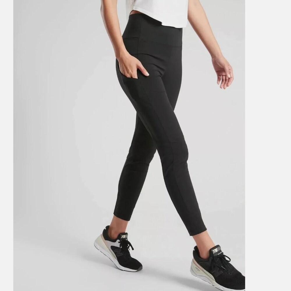 Athleta Trekkie Hybrid Crop Tight - Size 6 - Black